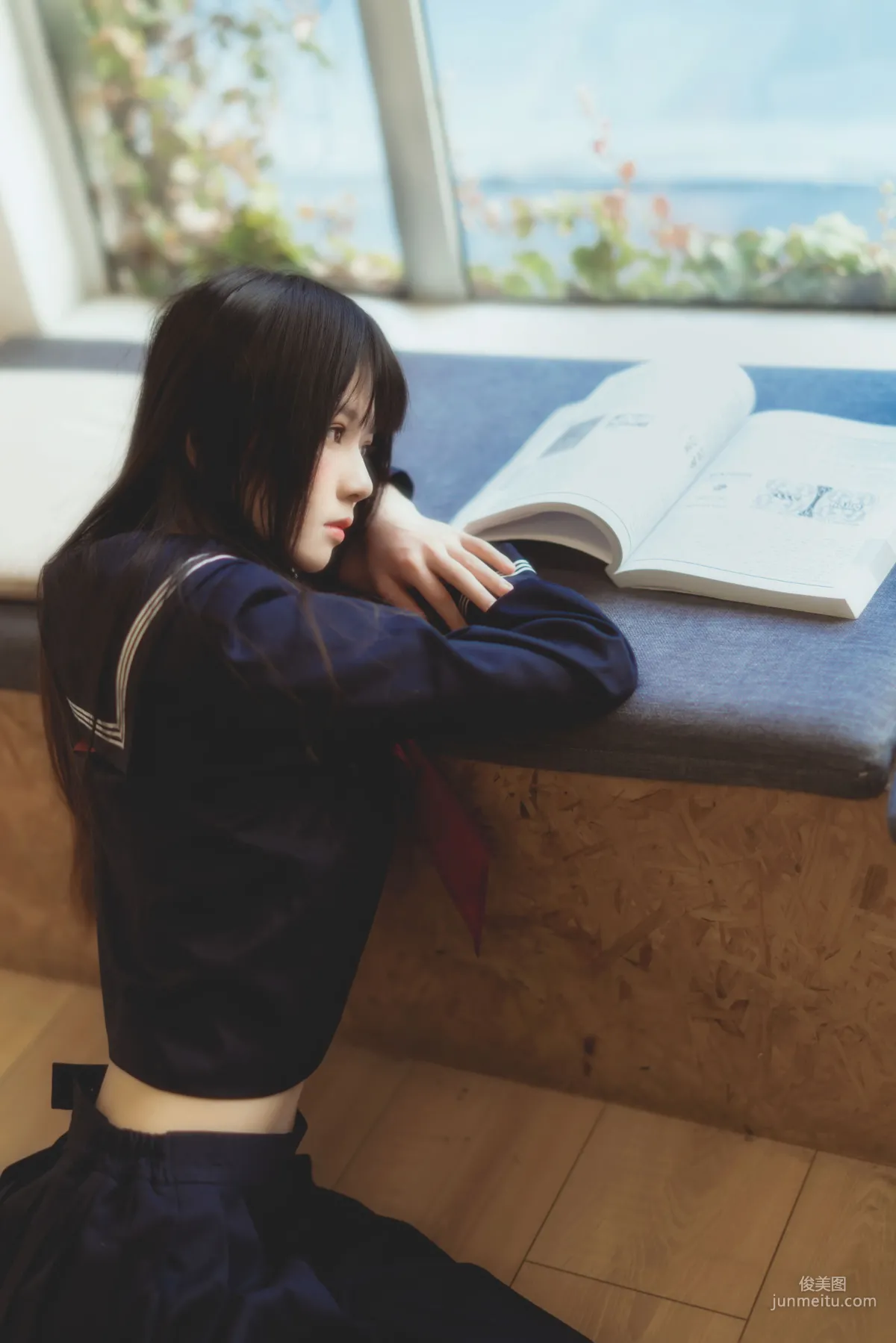 桜桃喵《(小少女)黑色水手服》 [蘿莉COS] 寫真集 35