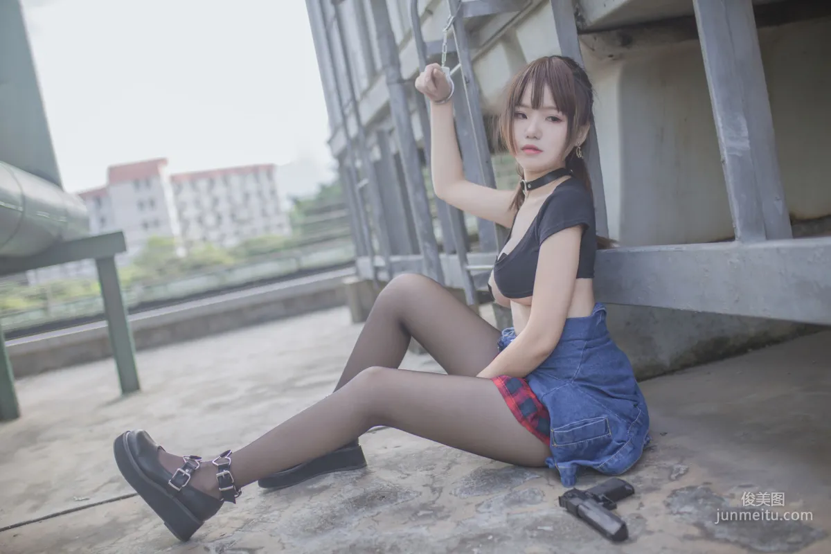 Yoko宅夏《紅色格子》 [蘿莉COS] 寫真集 26