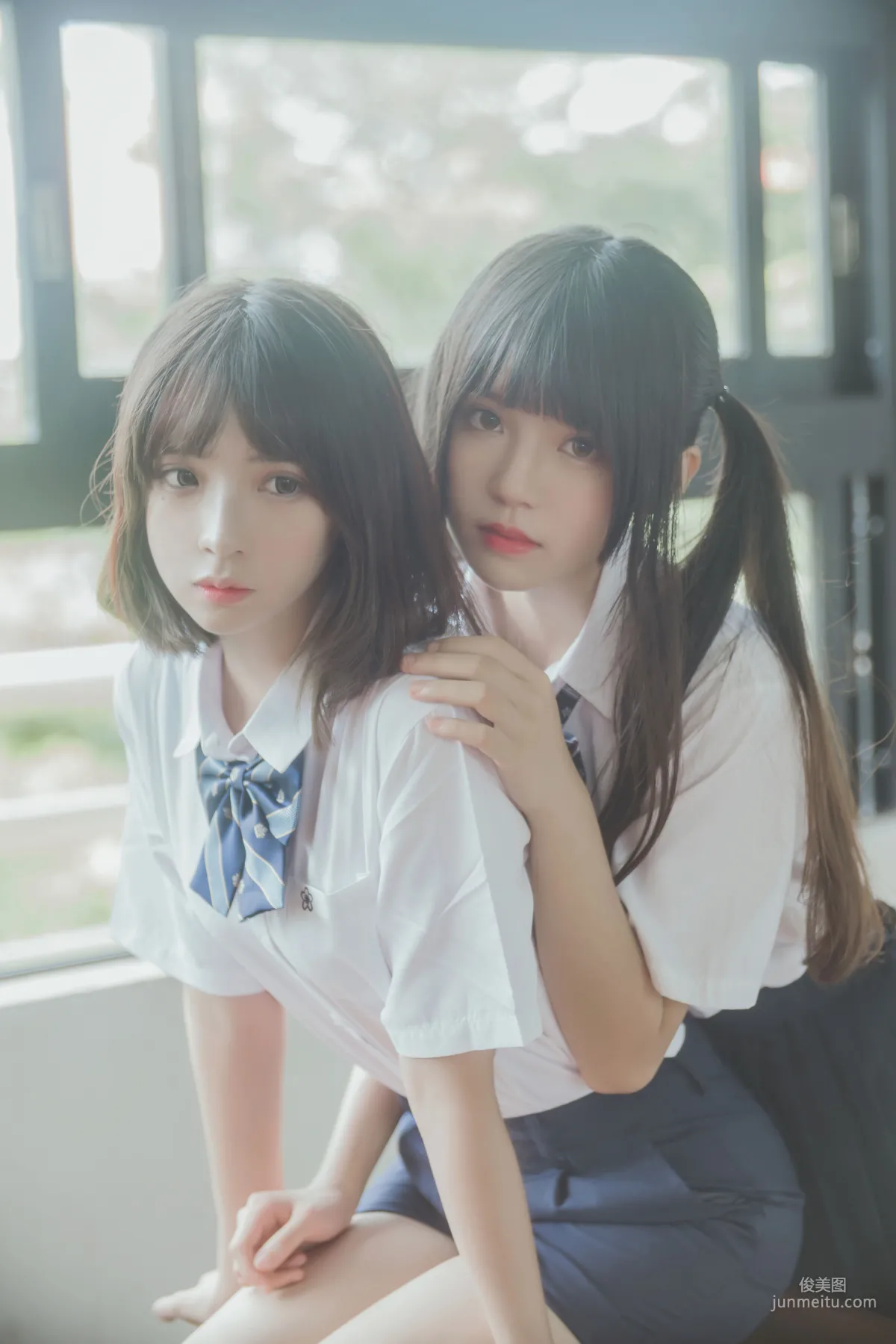 桜桃喵&瘋貓ss《JK百合》 [蘿莉COS] 寫真集 8