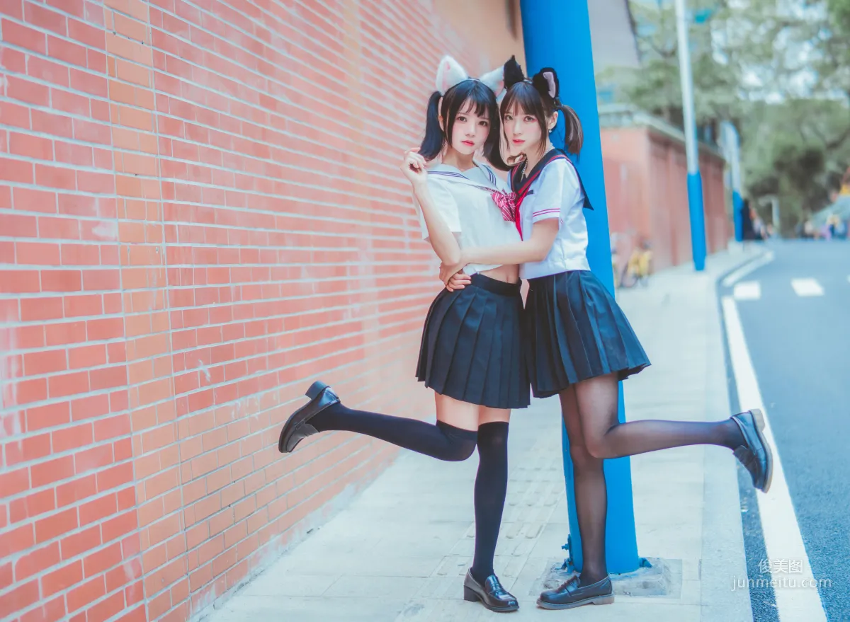 桜桃喵&瘋貓ss 《JK百合2》 [蘿莉COS] 寫真集 15