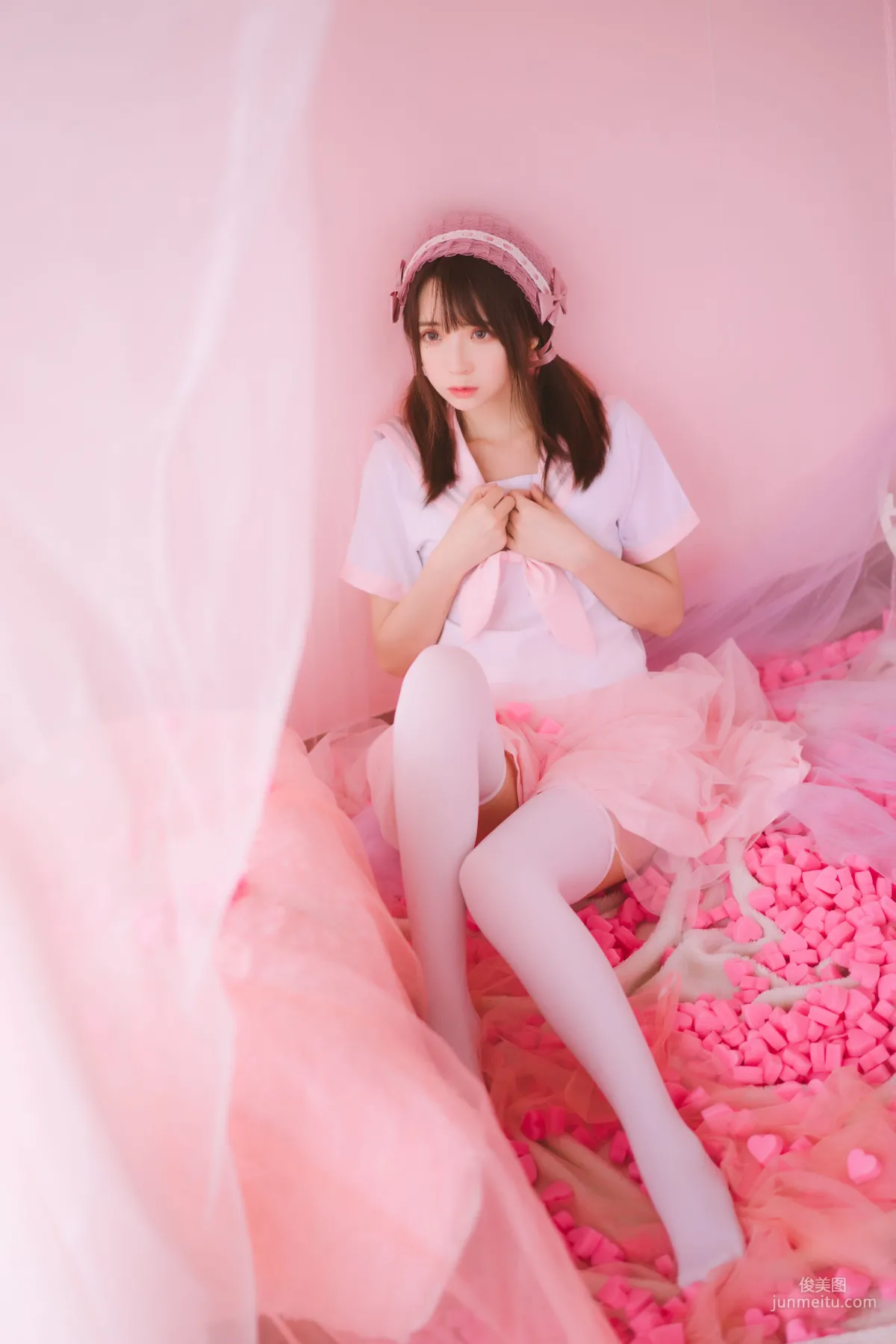 瘋貓ss《絲襪狂想曲(粉)》 [蘿莉COS] 寫真集 39