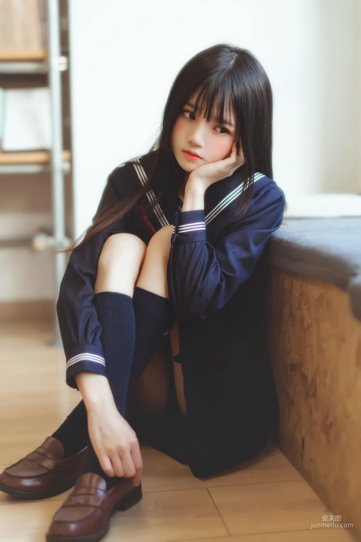 桜桃喵《(小少女)黑色水手服》 [蘿莉COS] 寫真集 38