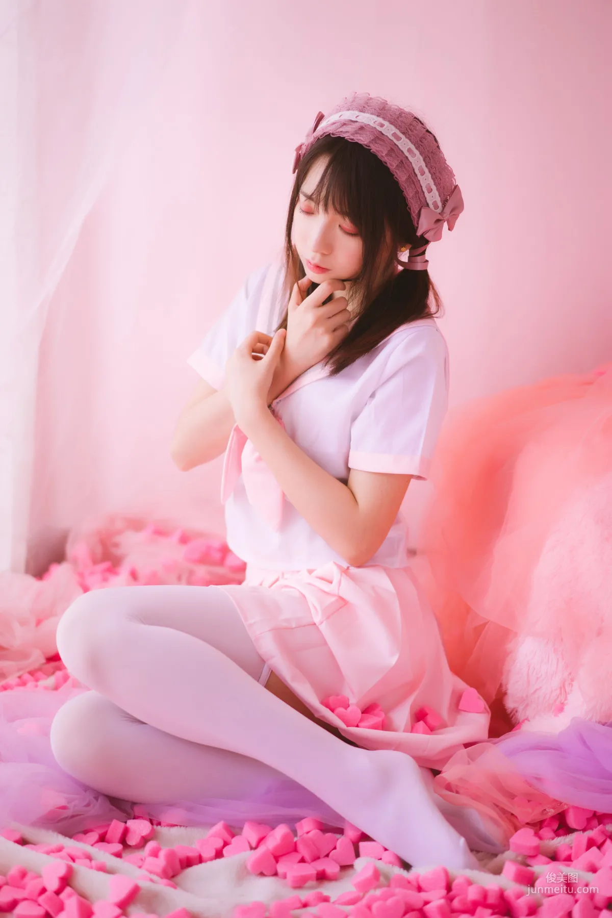 瘋貓ss《絲襪狂想曲(粉)》 [蘿莉COS] 寫真集 32