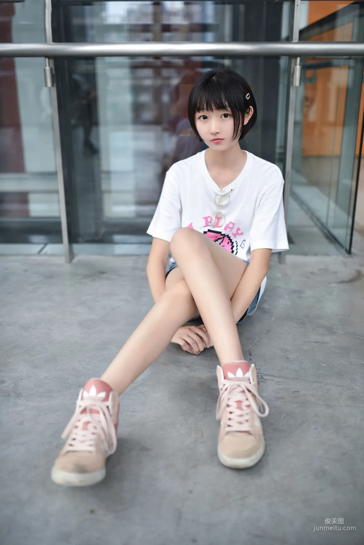 [风之领域] NO.100 眼镜妹妹超短牛仔美腿 写真集21