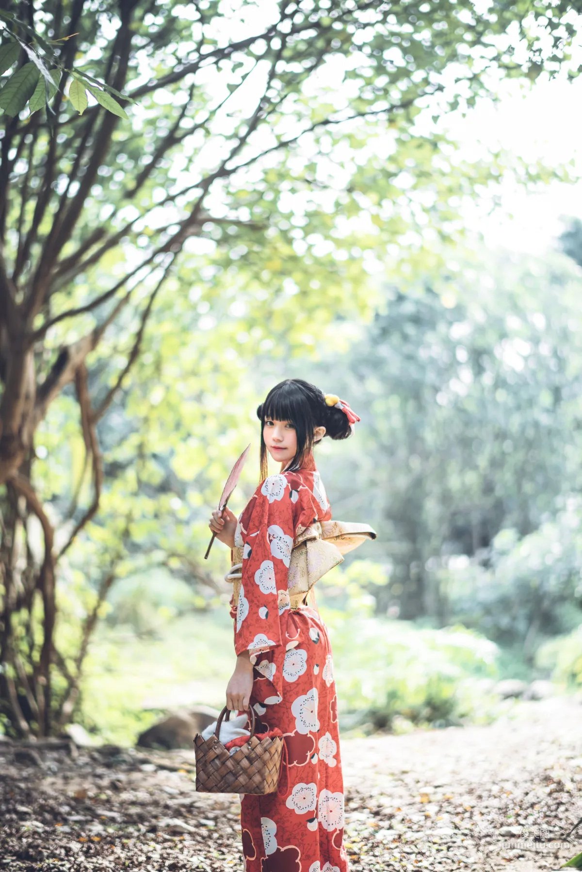桜桃喵《夏日祭》 [蘿莉COS] 寫真集 14