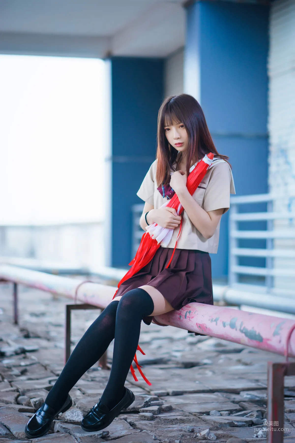 瘋貓ss《絲襪狂想曲(傘)》 [蘿莉COS] 寫真集 31