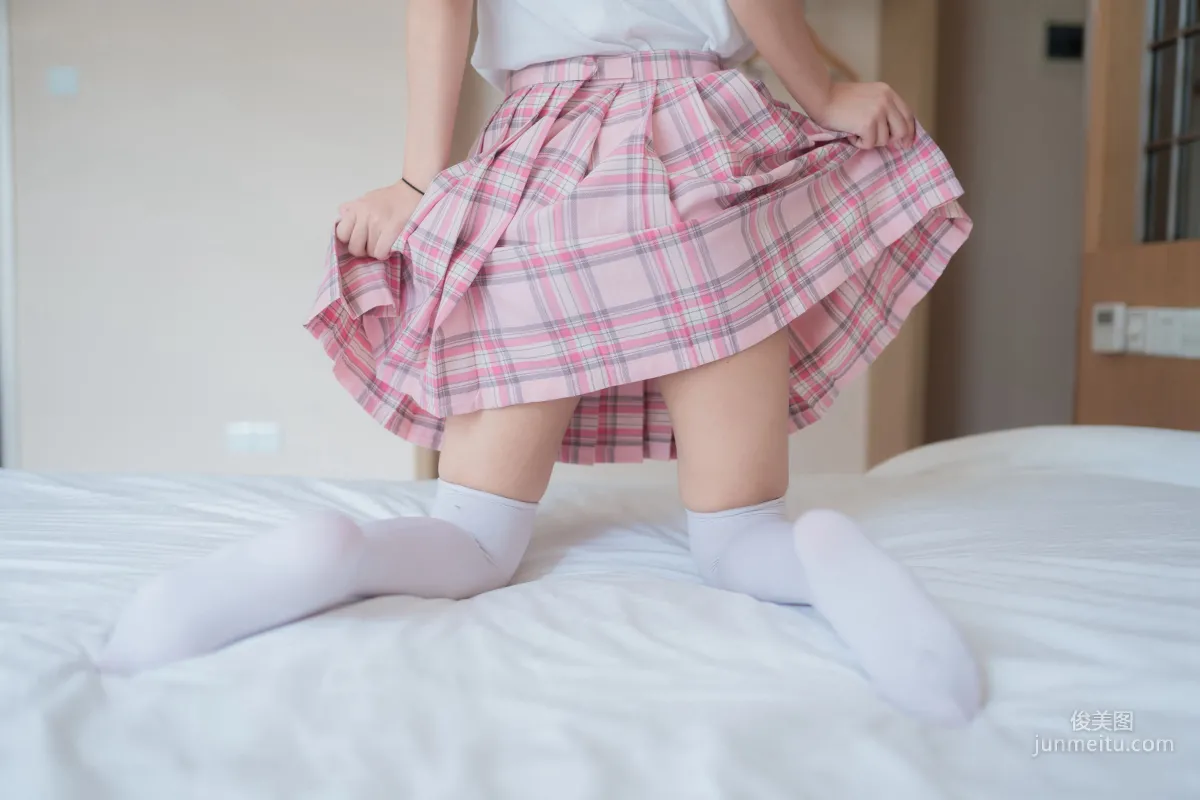 [風之領域] NO.066 超美氣質格子裙少女 寫真集 15