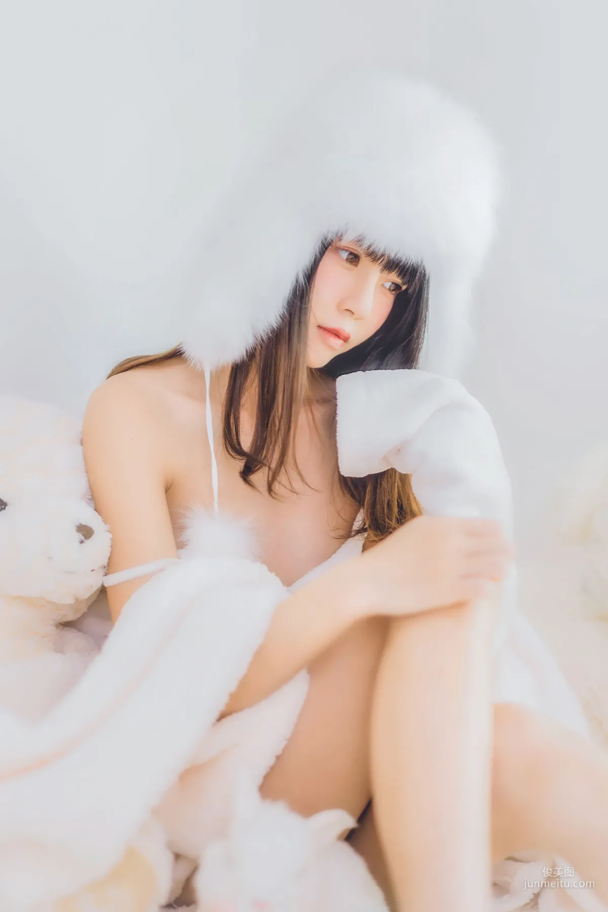 桜桃喵《冬眠》 [萝莉COS] 写真集14