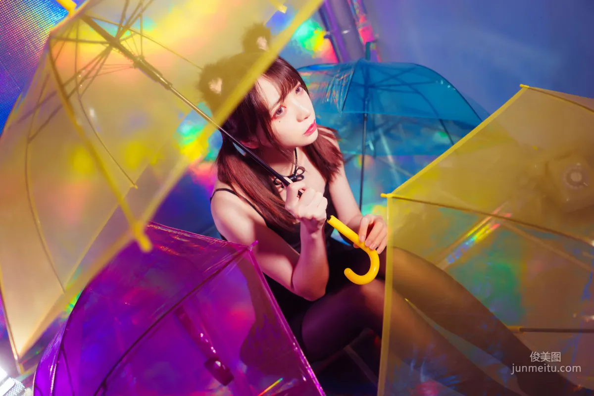 瘋貓ss《絲襪狂想曲(光)》 [蘿莉COS] 寫真集 32