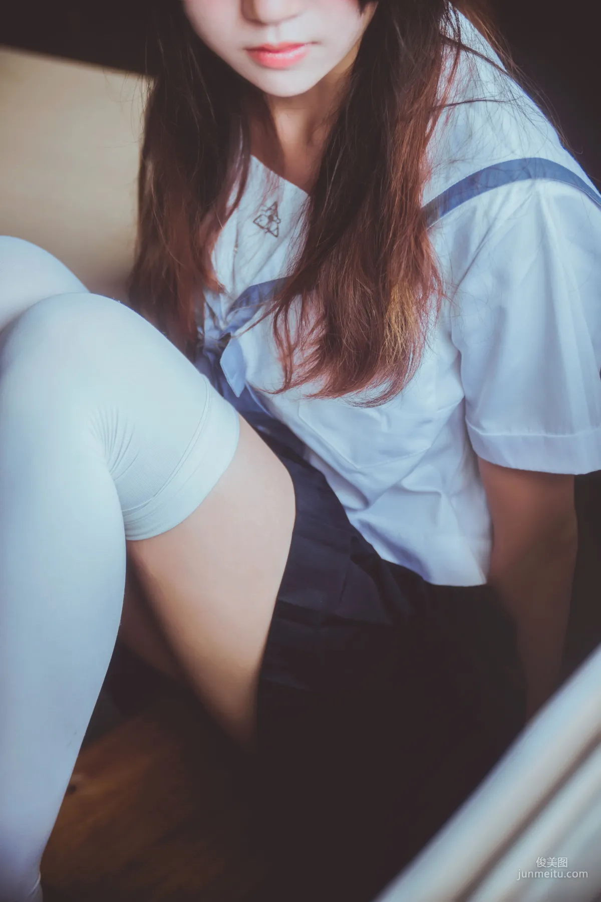 桜桃喵《藍白水手服》 [蘿莉COS] 寫真集 13