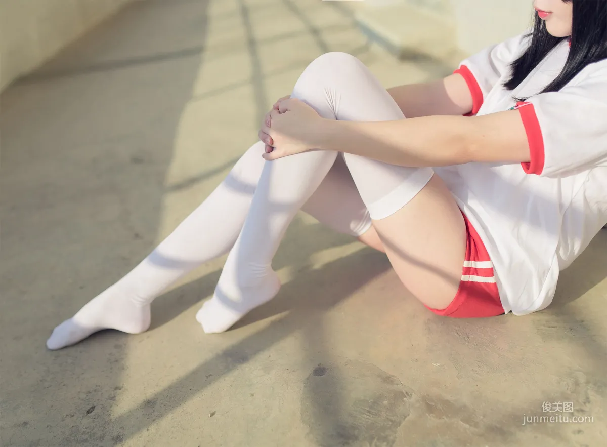 [風之領域] NO.112 運動場上的白絲體操服少女 寫真集 14