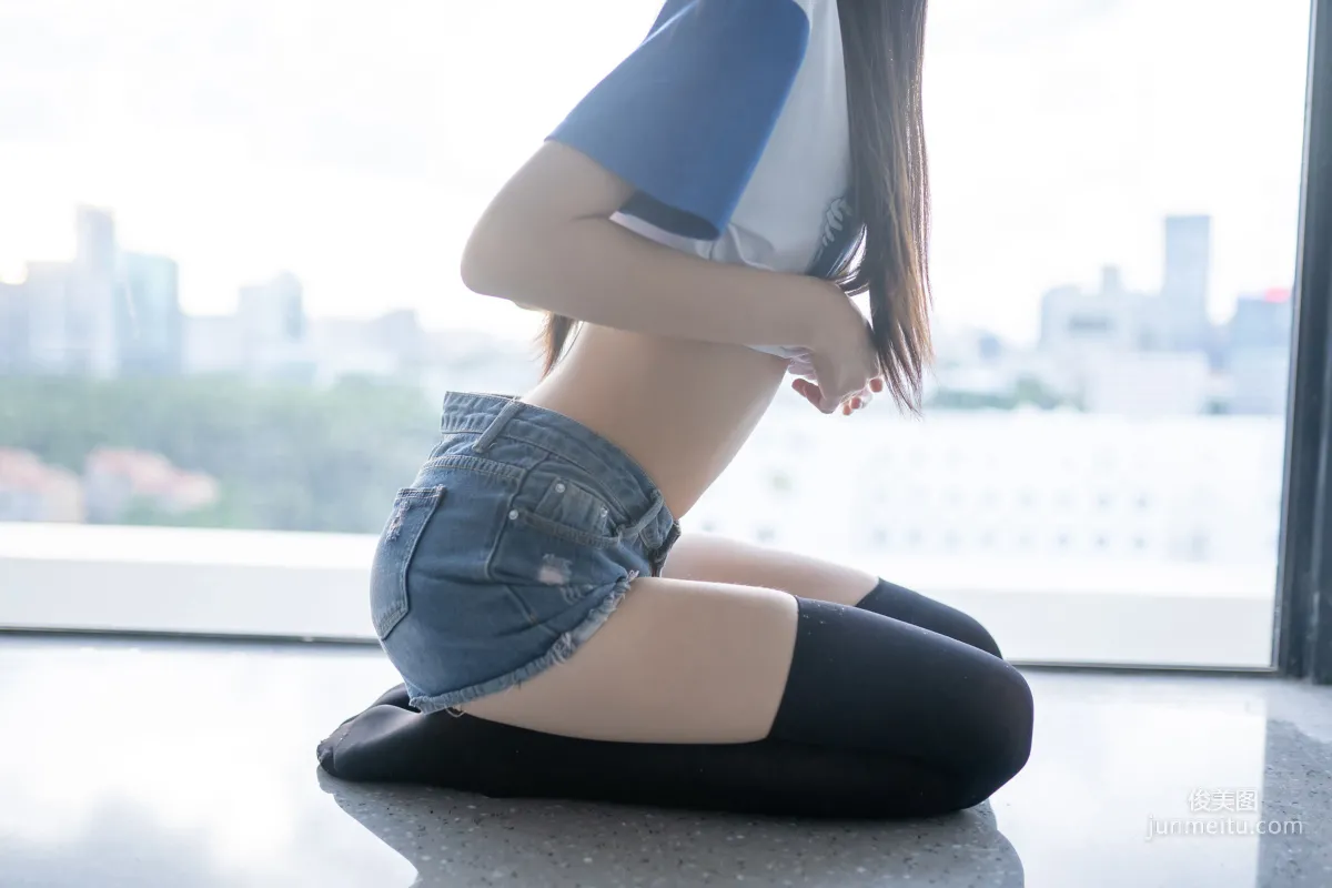 [風之領域] NO.113 黑絲牛仔短褲小蠻腰 寫真集 27