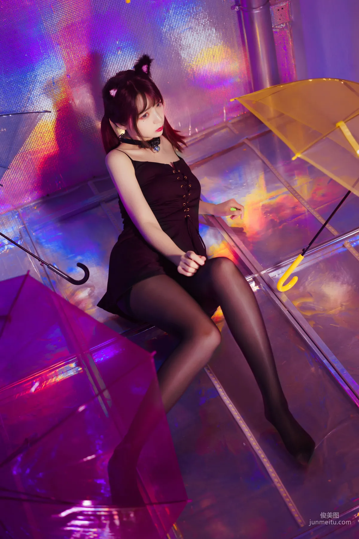瘋貓ss《絲襪狂想曲(光)》 [蘿莉COS] 寫真集 16