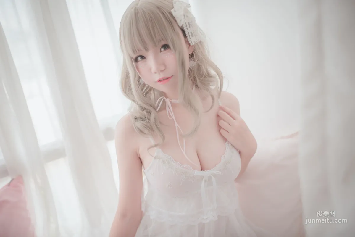 Yoko宅夏《白色絲質連衣裙》 [蘿莉COS] 寫真集 3