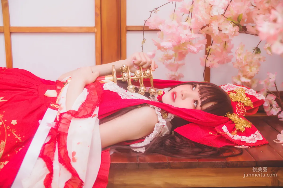 桜桃喵《靈夢 新年快樂》 [蘿莉COS] 寫真集 37