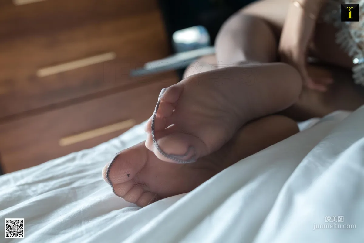 模特婉萍《婉萍的迷離眼神》[異思趣向IESS] 絲足寫真集 70