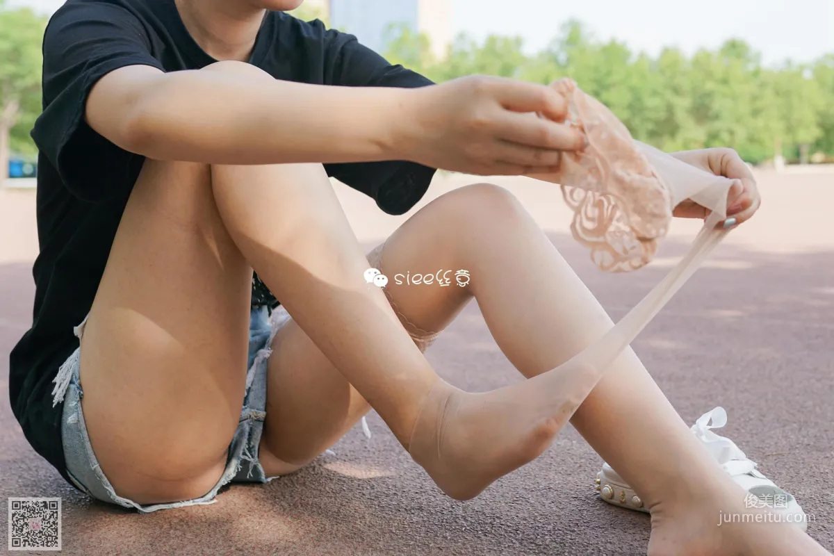 [丝意SIEE] No.299 晶晶 《操场的故事》 写真集1