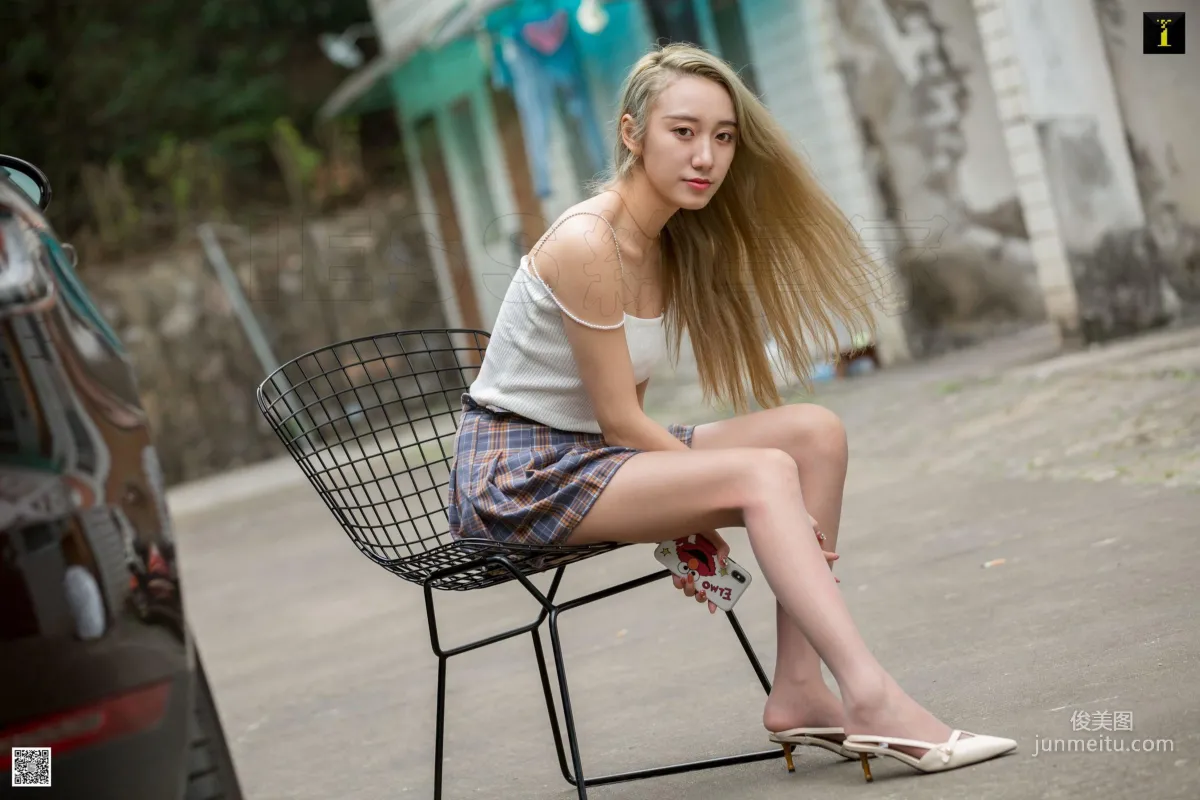 模特樂樂《逛公園的樂樂》 [異思趣向IESS] 絲足美腿寫真集 32