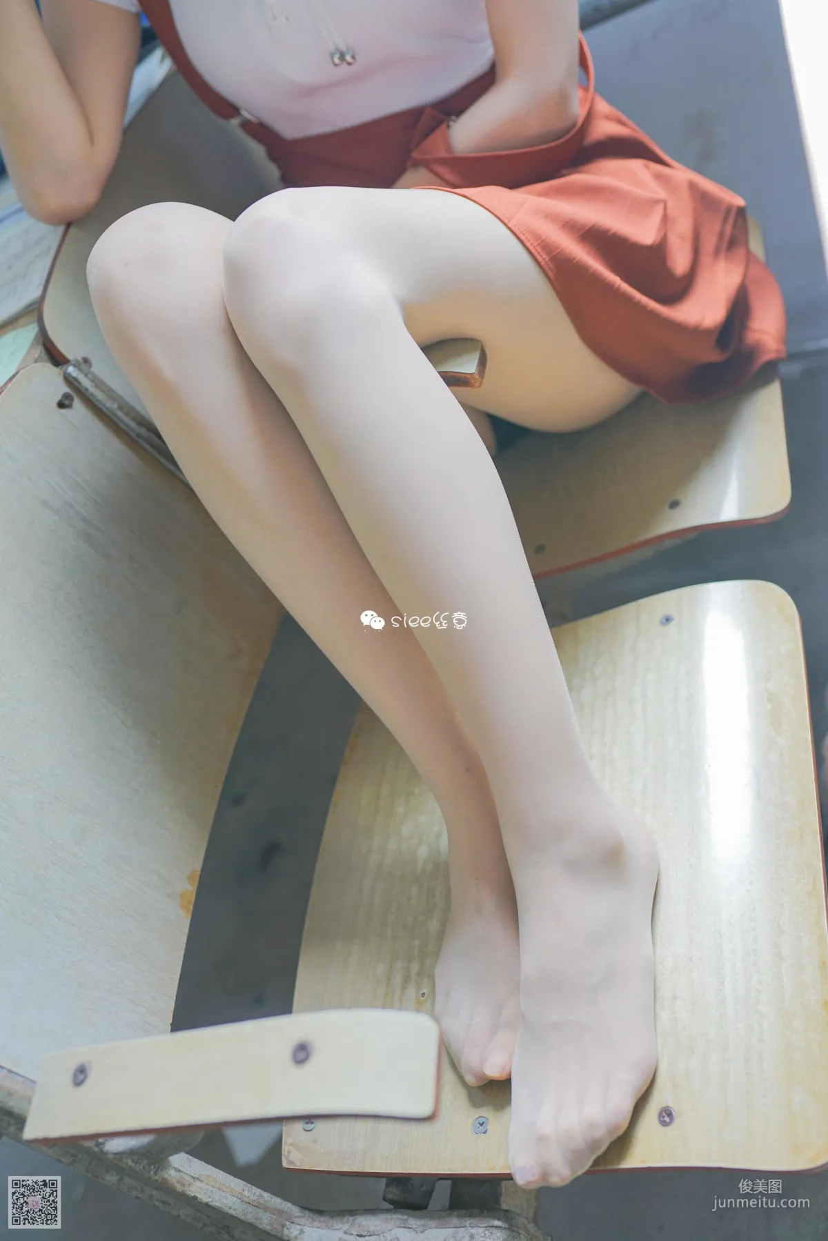 [絲意SIEE] No.306 蓓蓓 《學姐，炎炎夏日》 寫真集 36