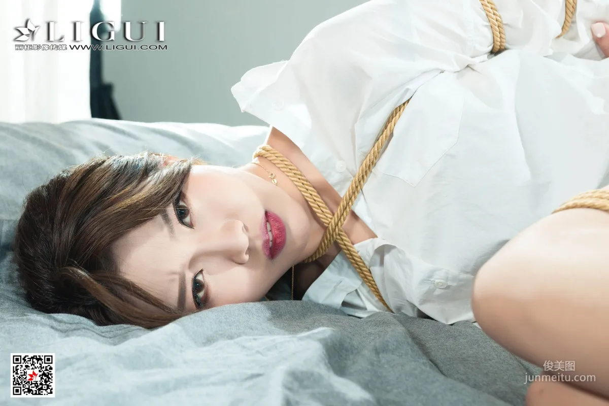钟情《白衬衫丝足绳艺》 [丽柜美束Ligui] 写真集37