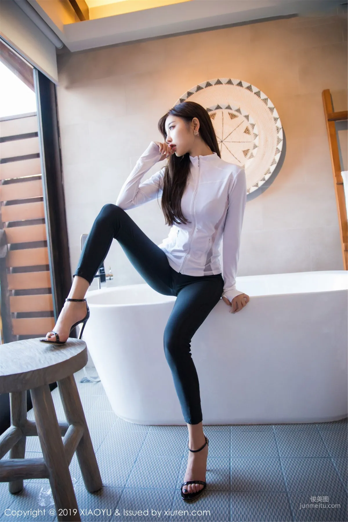 杨晨晨sugar《皮衣的飒爽与内衣的魅惑》 [语画界XIAOYU] Vol.077  写真集4