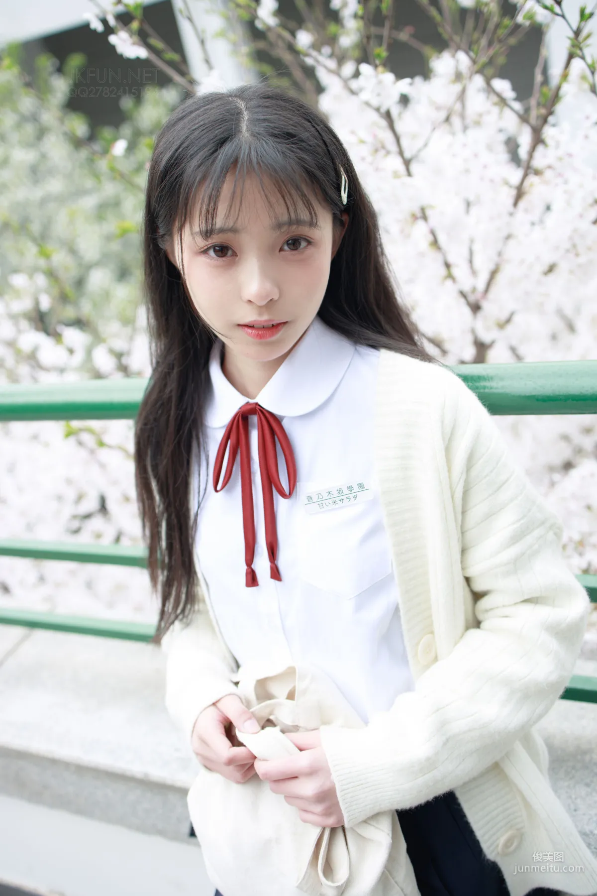 甜米《純純的白絲學妹》 [森蘿财團] JKFUN-001 蘿莉絲襪寫真集 112