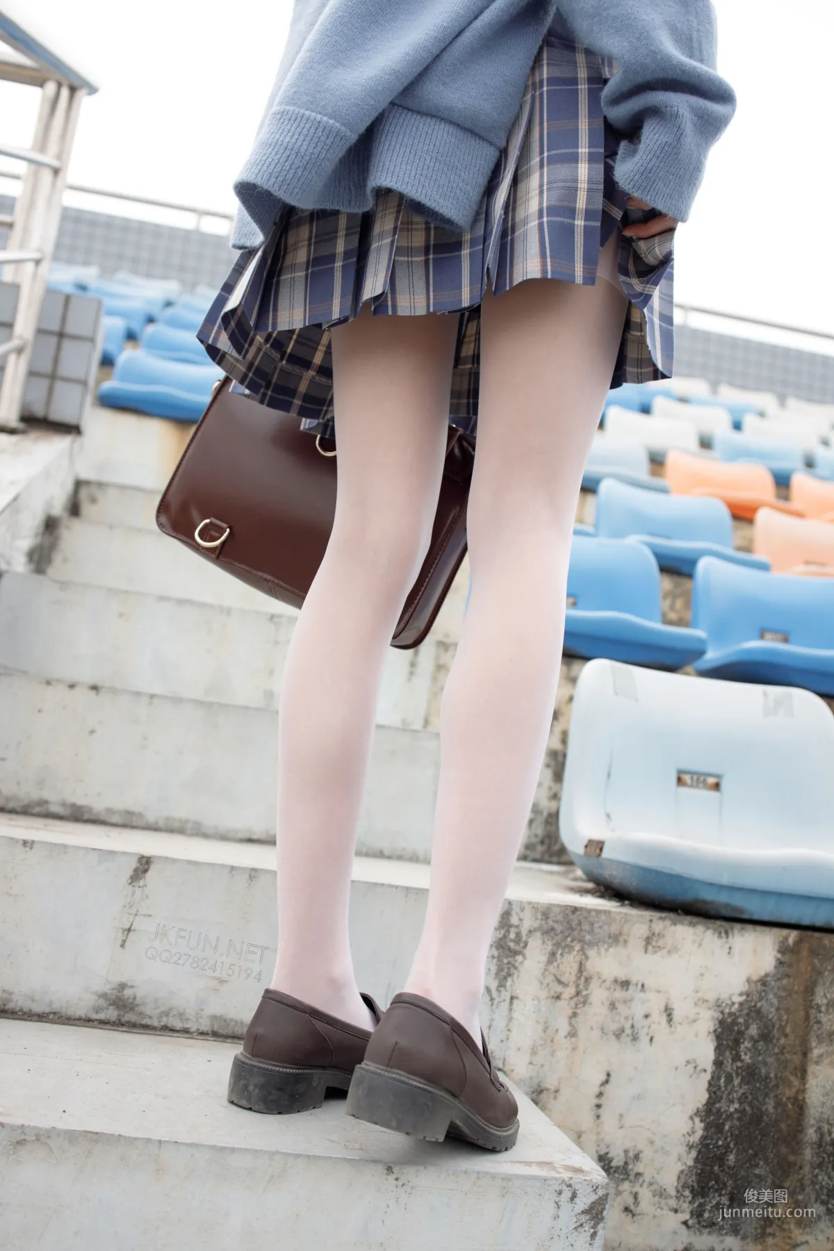 甜米《春游》 [森萝财团] JKFUN-003 萝莉丝袜写真集26