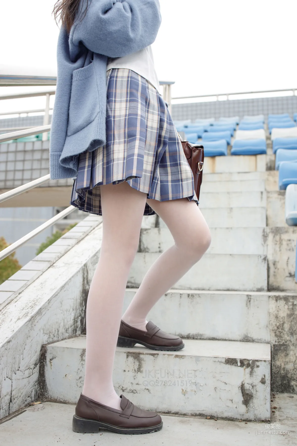 甜米《春游》 [森萝财团] JKFUN-003 萝莉丝袜写真集21