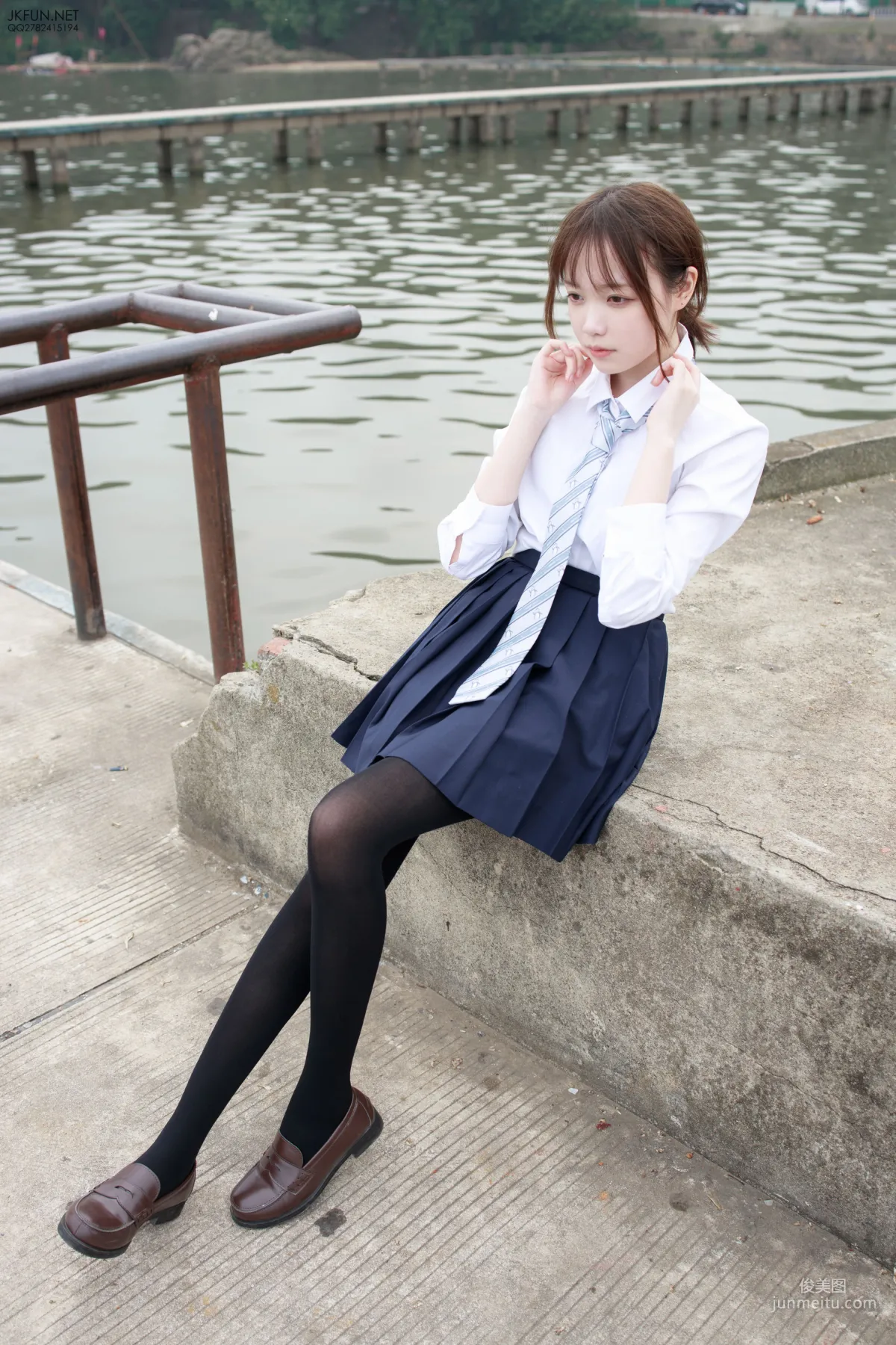 Aika《日系黑丝》 [森萝财团] JKFUN-006 写真集128