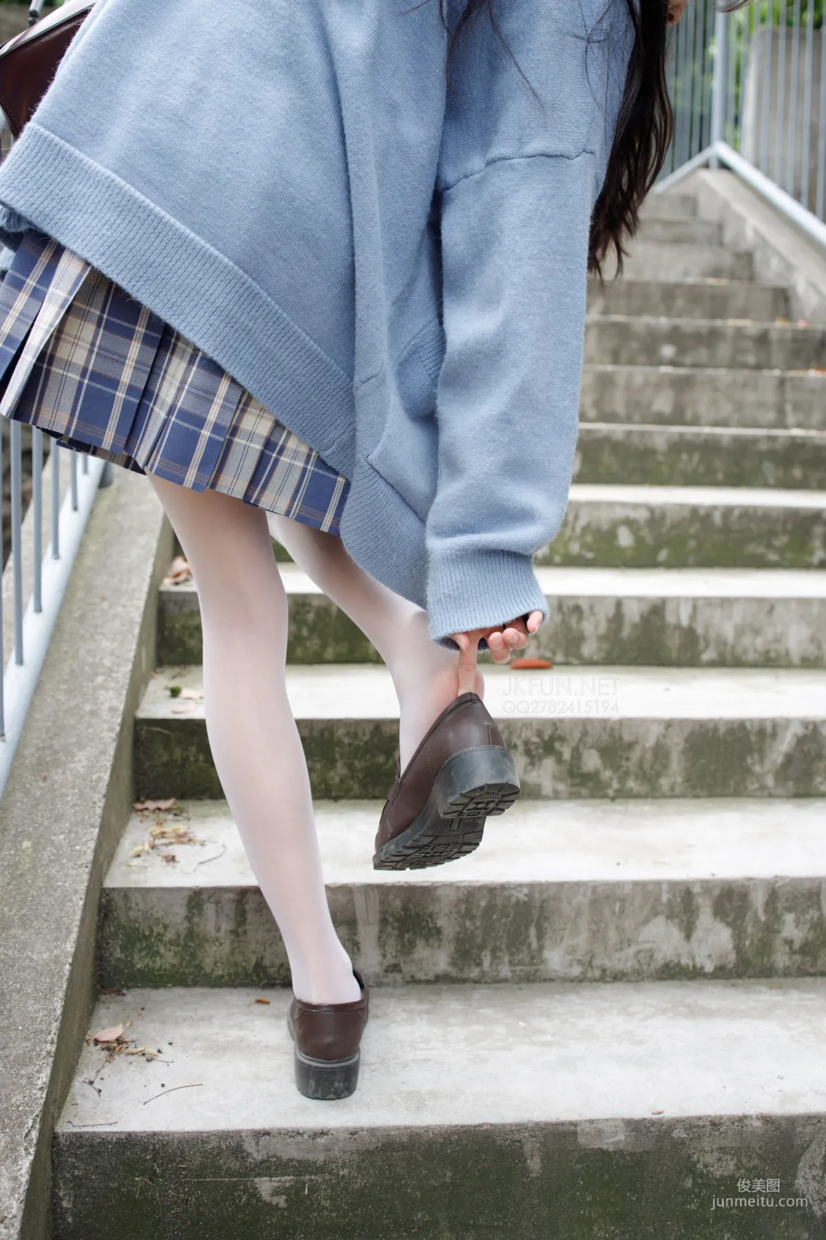甜米《春游》 [森萝财团] JKFUN-003 萝莉丝袜写真集1