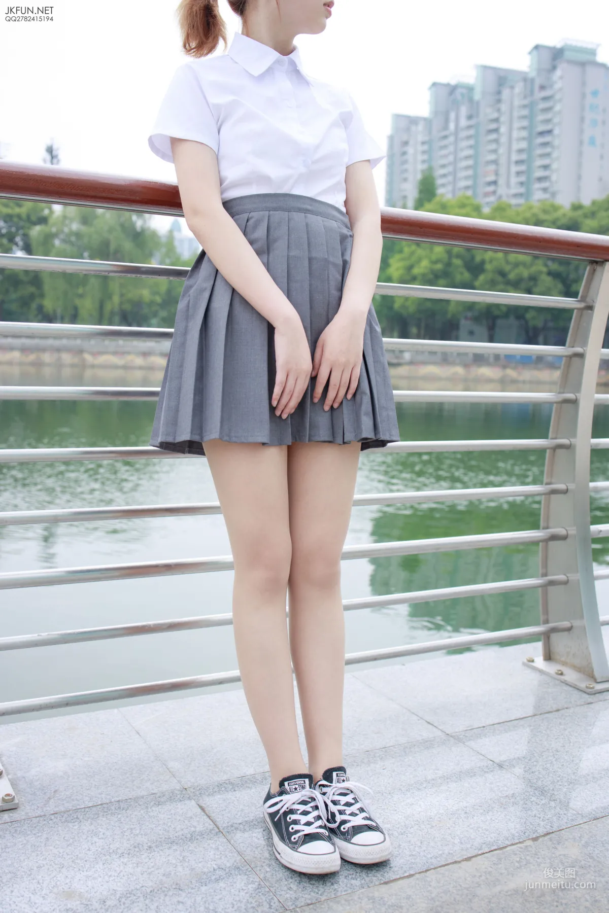 卉子《10D肉丝》 [森萝财团] JKFUN-005 写真集2