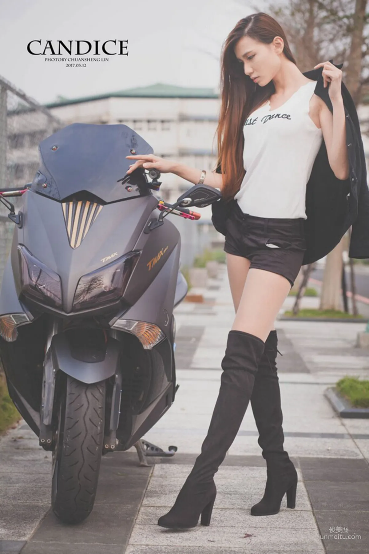蔡譯心Candice《動感時尚機車女郎》 [台灣女神] 寫真集 36