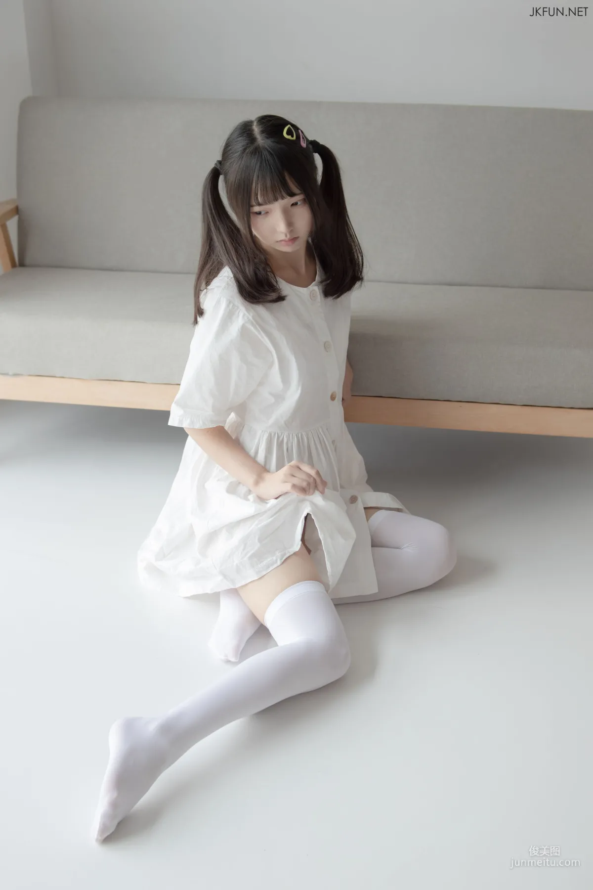 默陌《白衣飘飘的年代》 [森萝财团] JKFUN-014 萝莉丝袜写真集64
