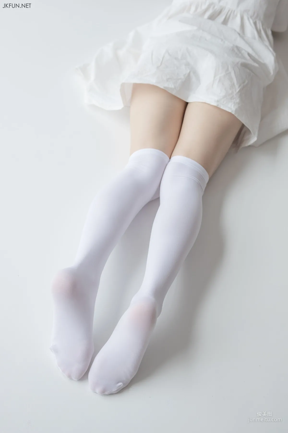 默陌《白衣飘飘的年代》 [森萝财团] JKFUN-014 萝莉丝袜写真集81