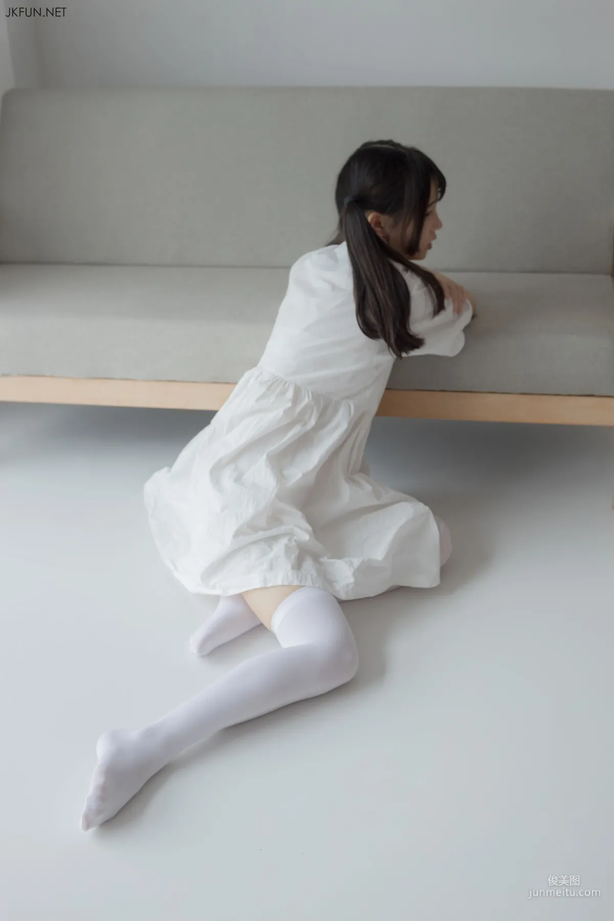 默陌《白衣飘飘的年代》 [森萝财团] JKFUN-014 萝莉丝袜写真集68