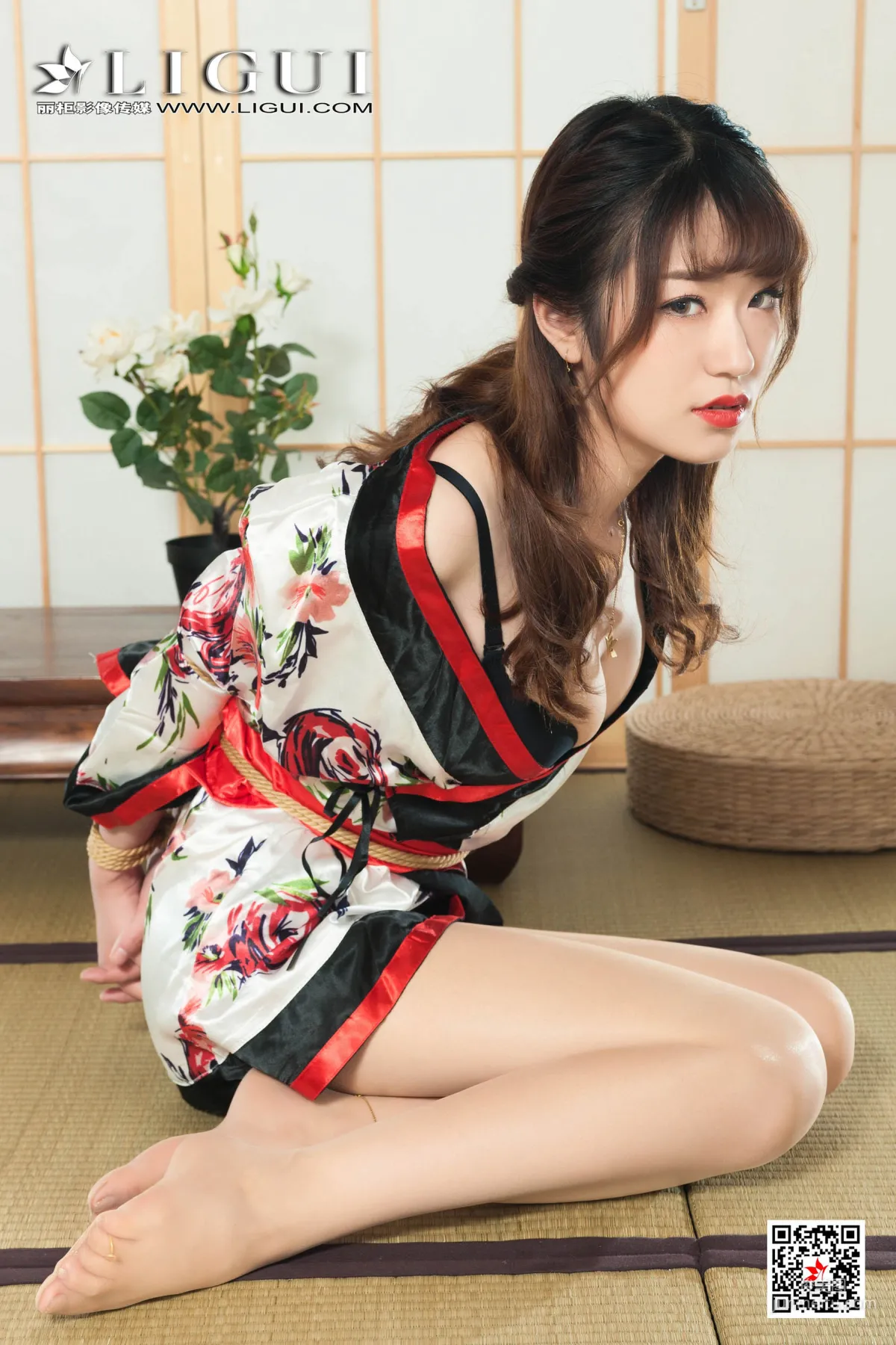 模特安娜《和服繩藝》 [麗櫃美束Ligui] 美腿絲足寫真集 4