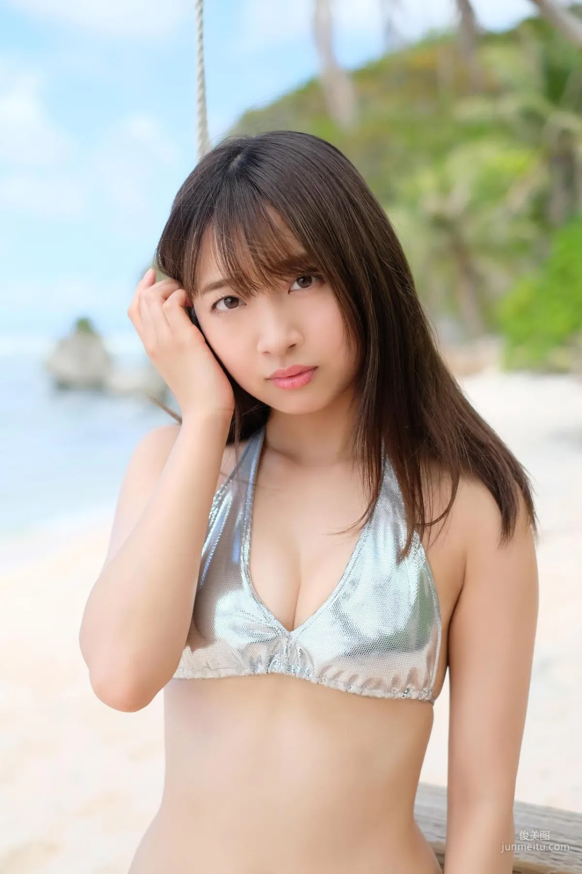 渡邉幸愛《はじめまして、こうめです。》[PB] 写真集77