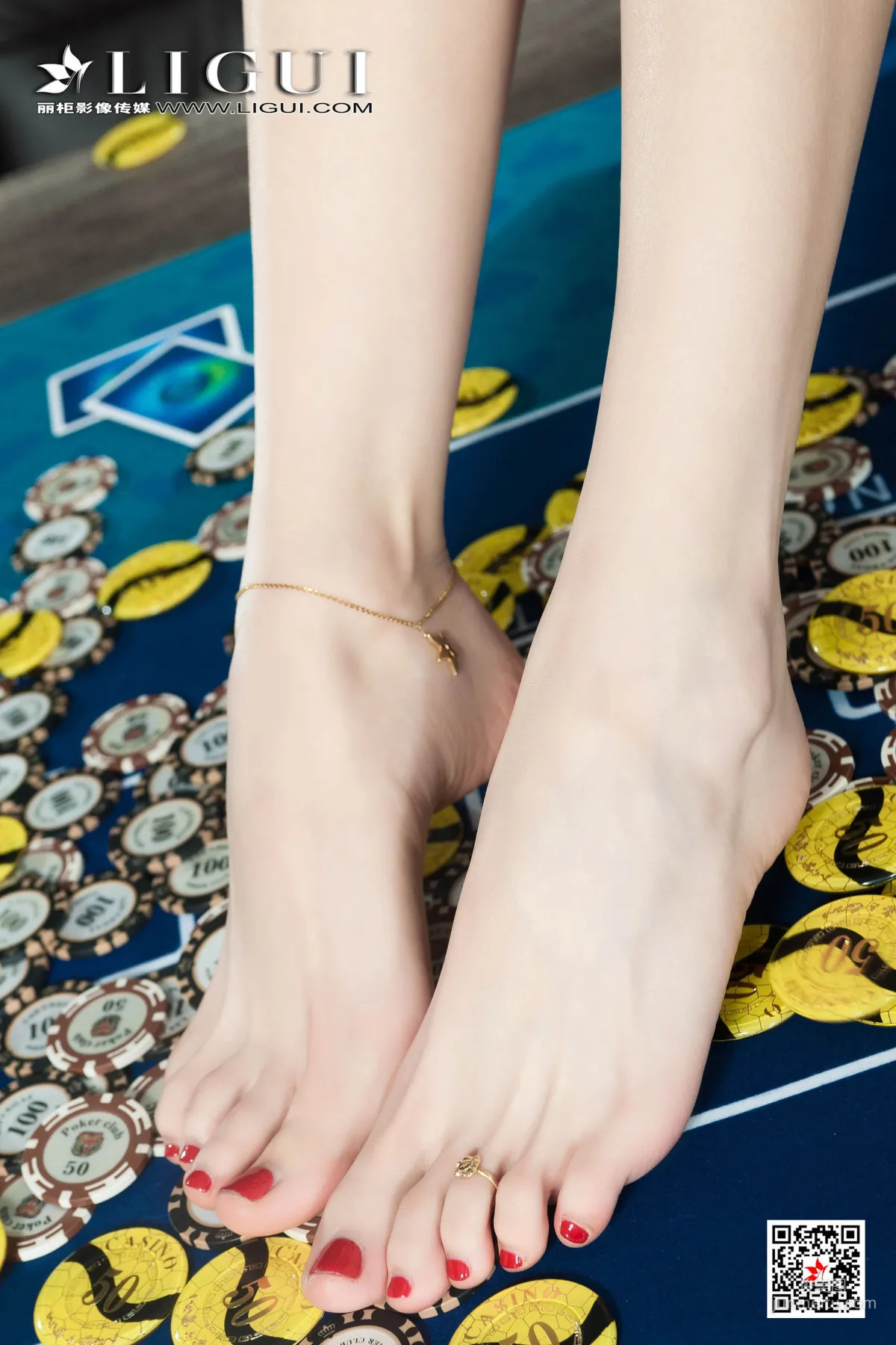 模特兔子《黑絲棋牌官》 [麗櫃Ligui] 美腿絲足寫真集 13