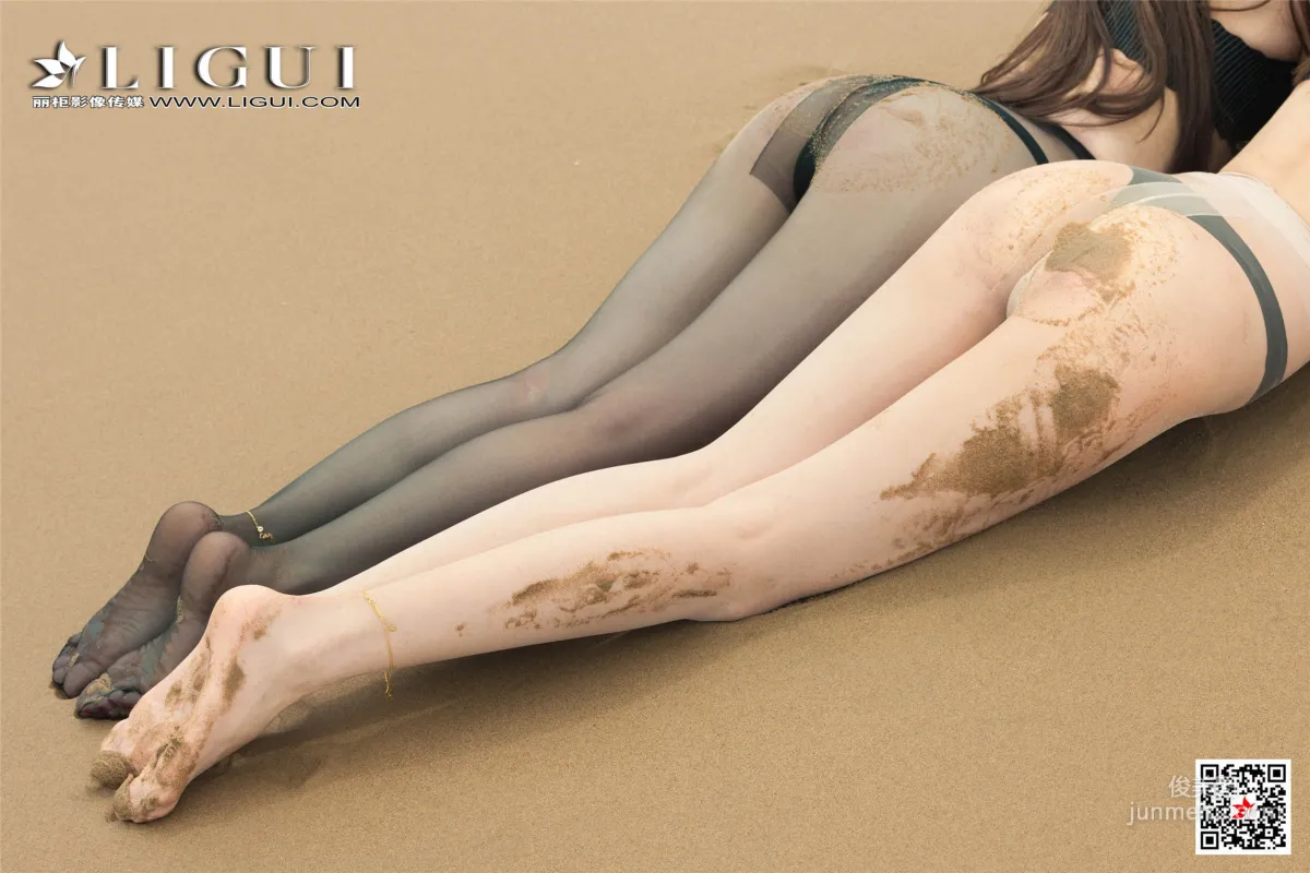 然然&涼兒《沙灘絲襪誘惑》 [麗櫃Ligui] 美腿絲足寫真集 37