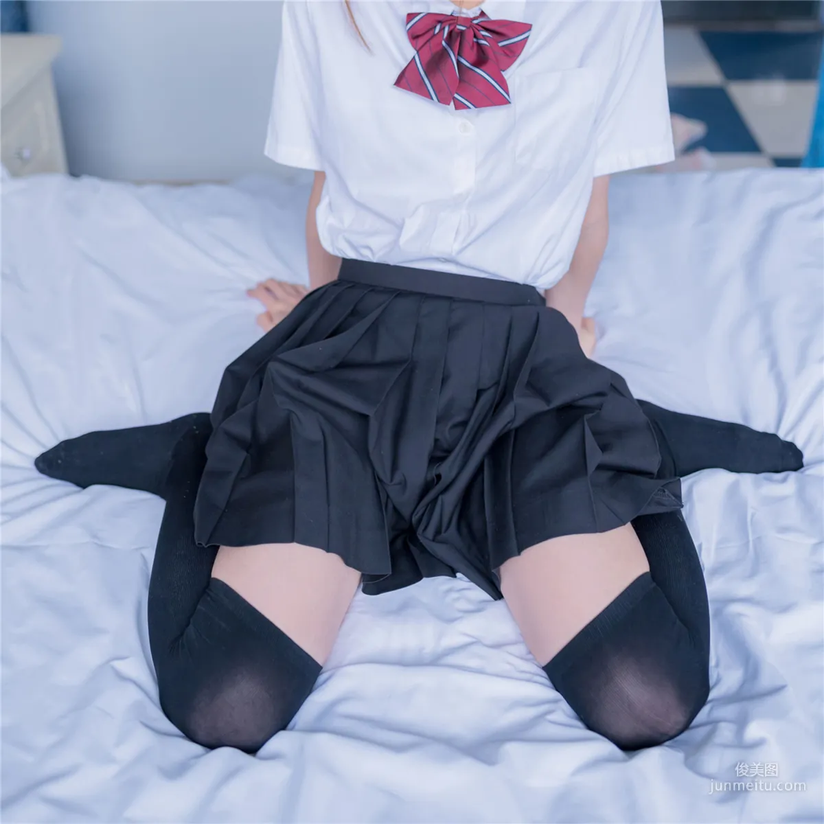 [風之領域] NO.148 JK黑絲裙子有點短 寫真集 18