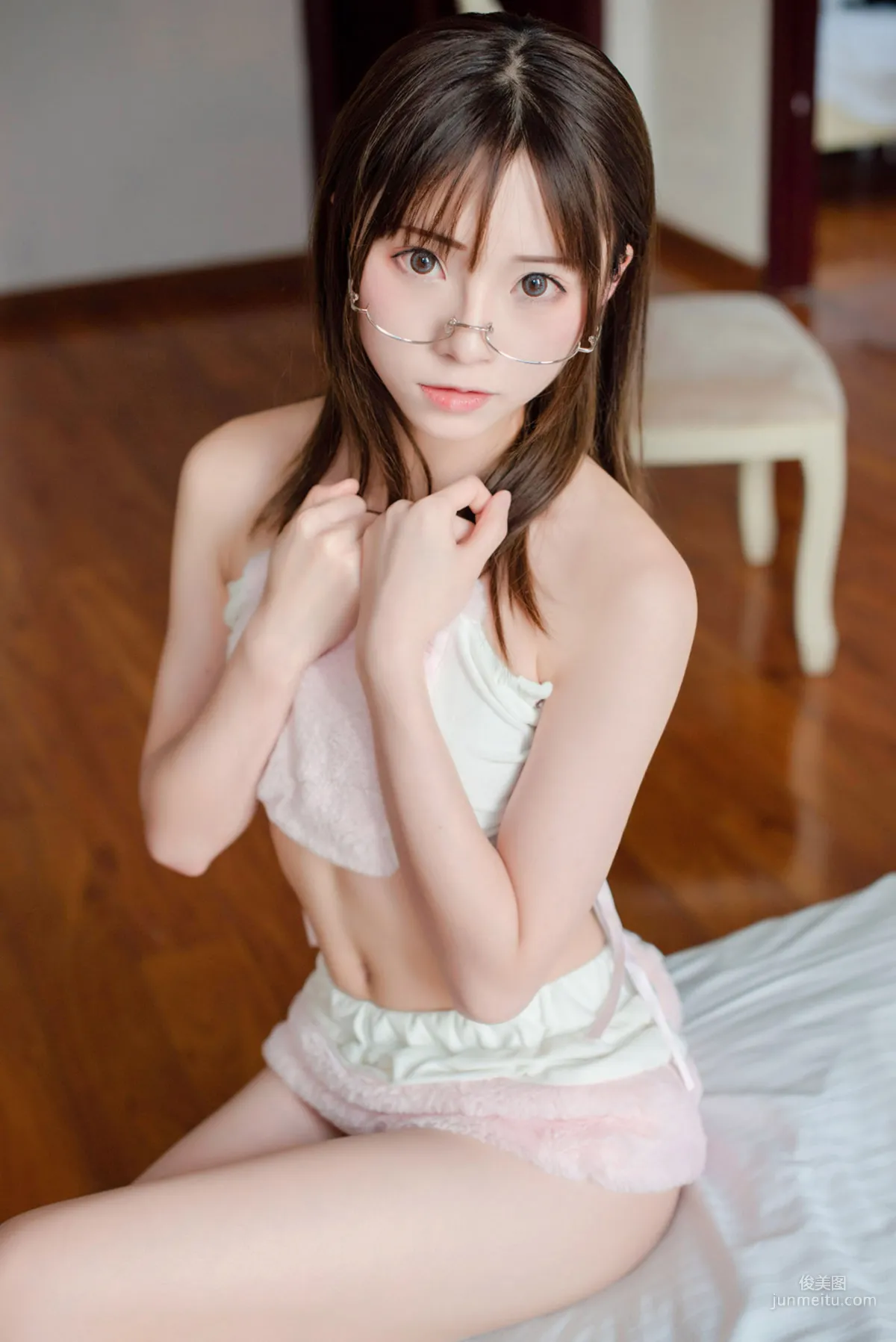 [风之领域] NO.140 眼镜萌妹 写真集4