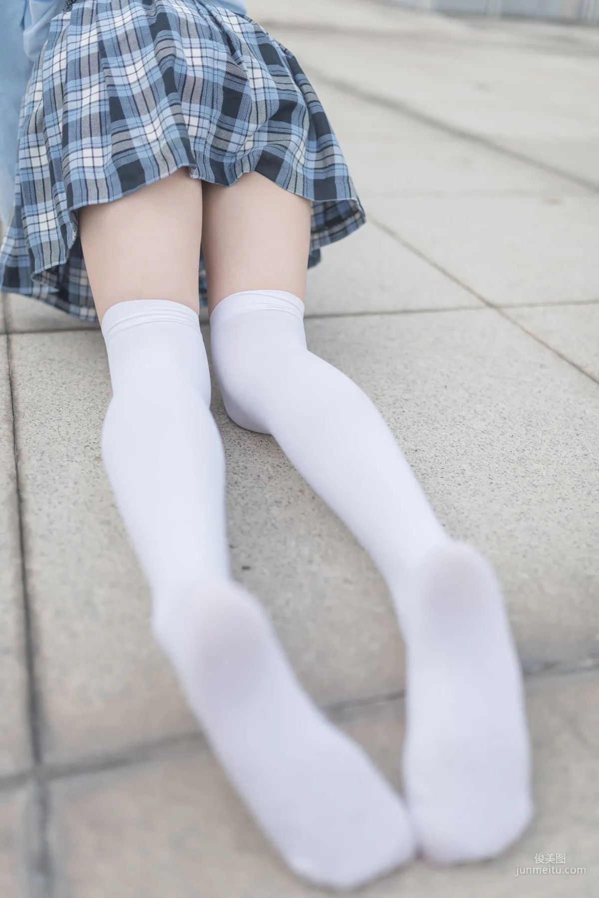 [风之领域] NO.143 白丝美腿请君笑纳 写真集41