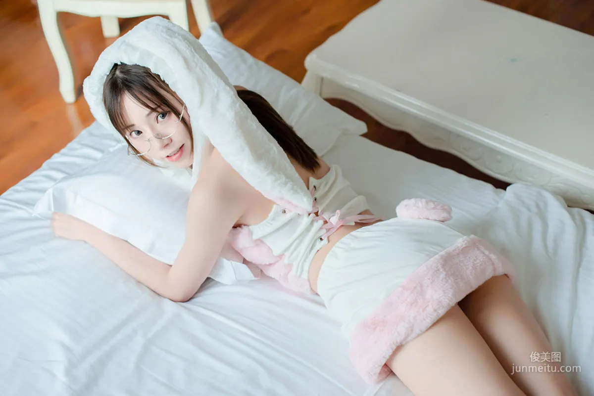 [风之领域] NO.140 眼镜萌妹 写真集45