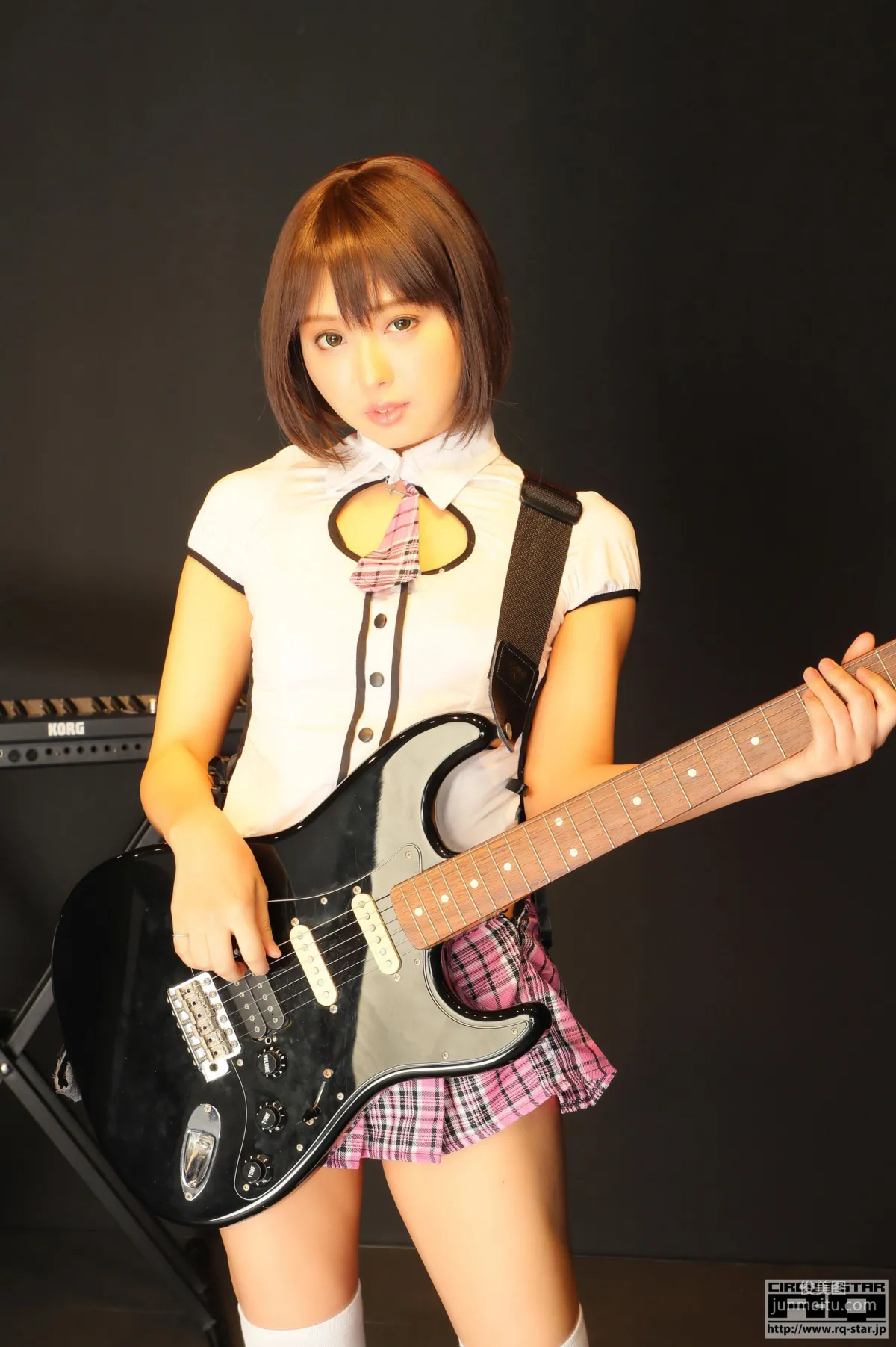 Ahane 亜羽音《School Girl》 [RQ-STAR] 写真集9