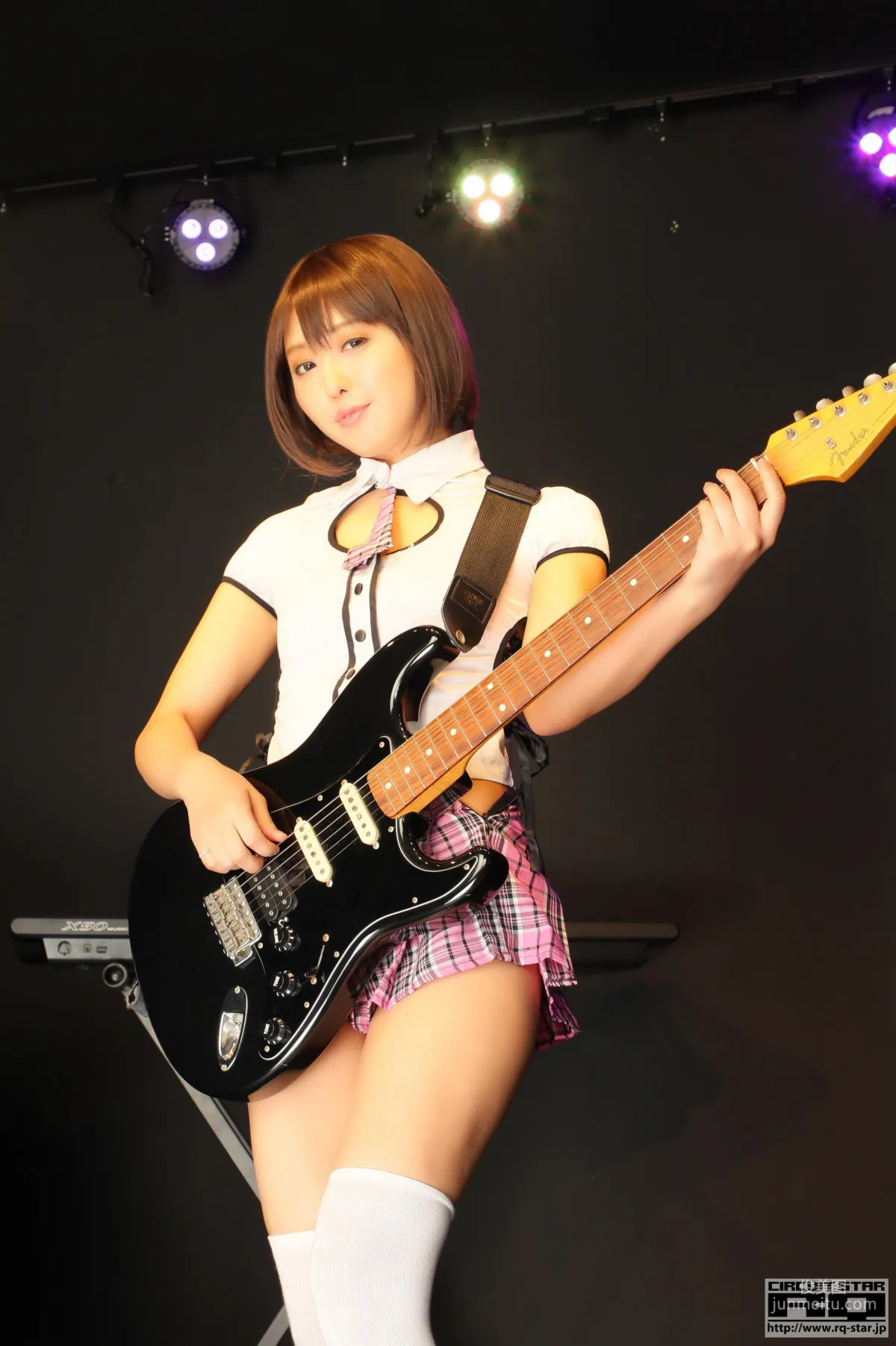 Ahane 亜羽音《School Girl》 [RQ-STAR] 写真集4