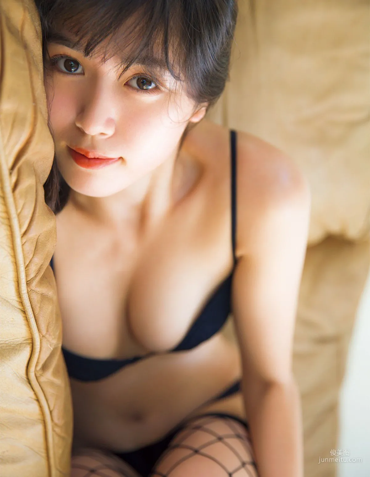 [FRIDAY] 北向珠夕 《胸の谷間で溺れたい！》寫真 5