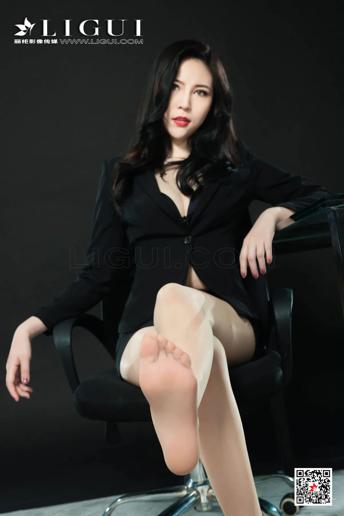 模特呢楠《肉絲長腿OL女郎》 [麗櫃LIGUI] 網絡麗人 寫真集 12