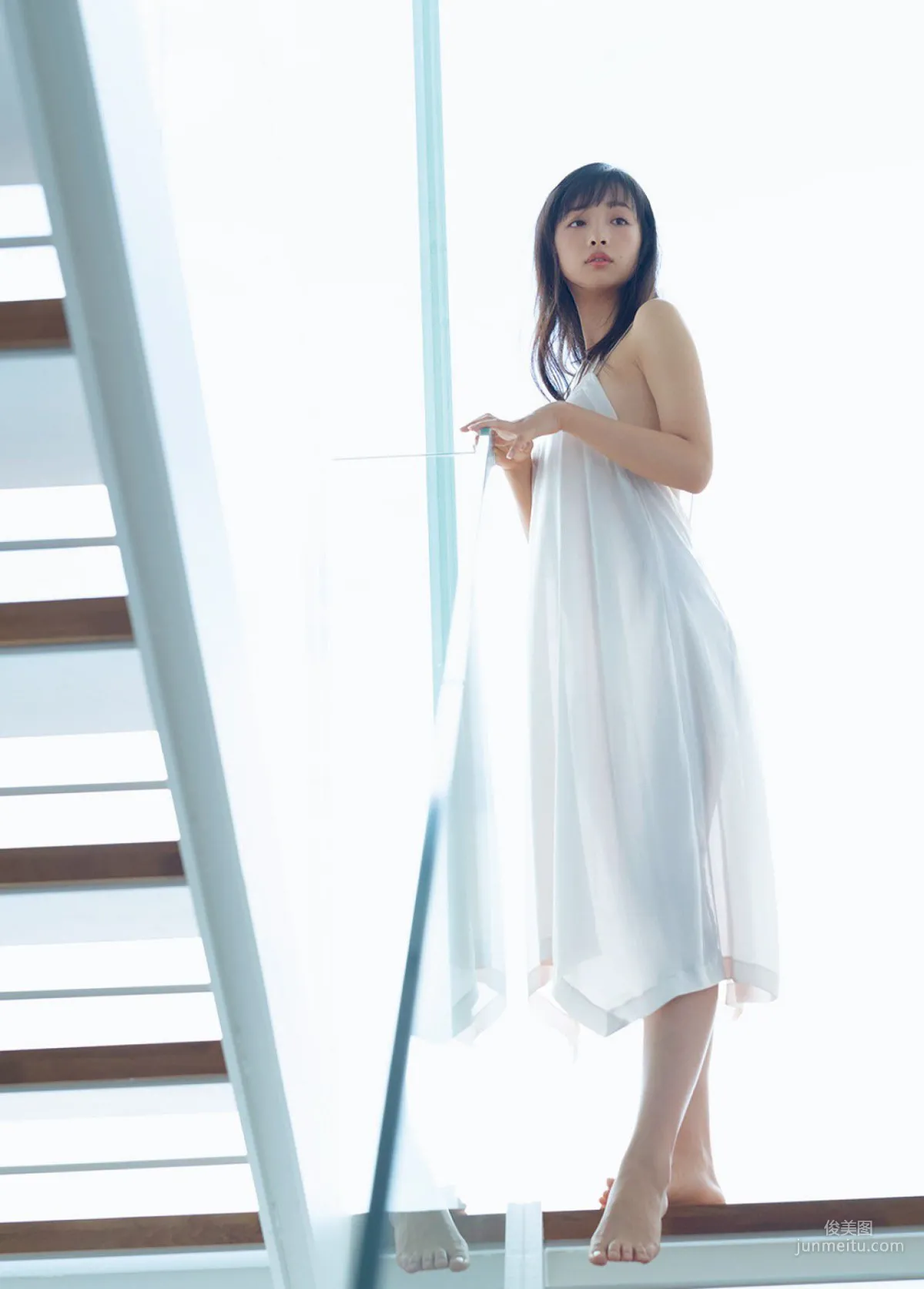 [FRIDAY] 華村あすか 《「美バスト」シースルー (動畫付き)》寫真 5