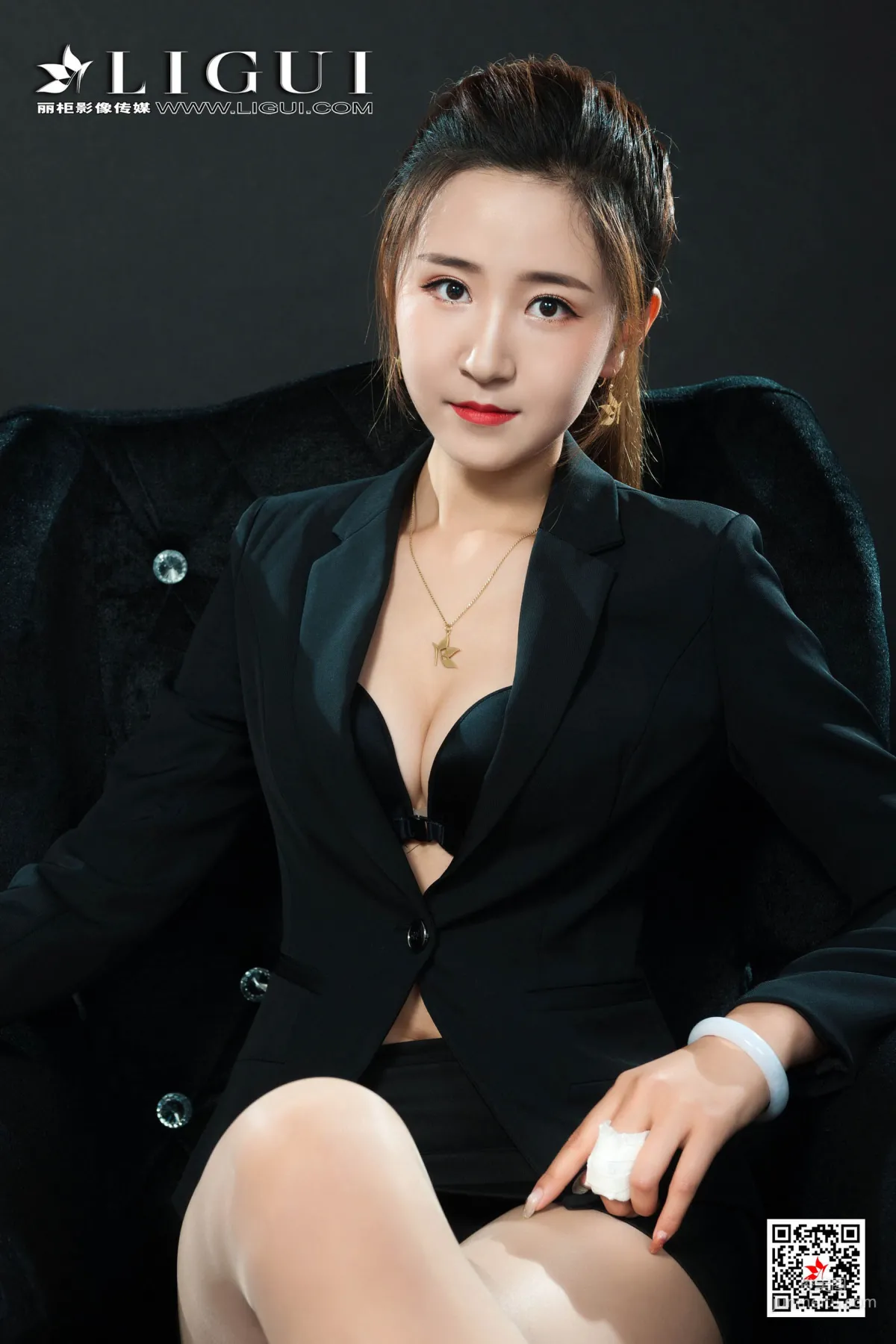 Model 允娜《OL繩藝捆綁》 [麗櫃美束LIGUI] 網絡麗人 寫真集 15