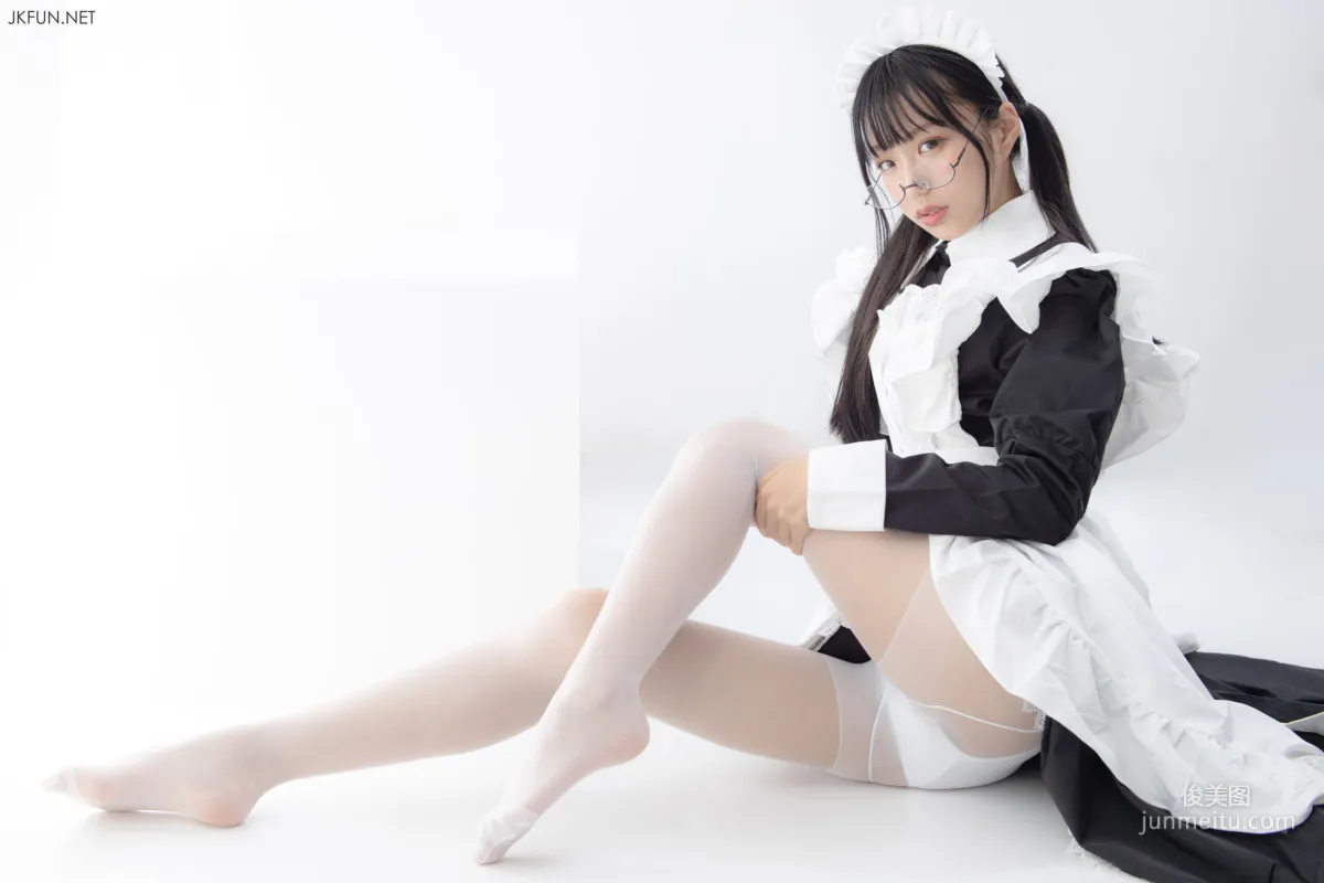《女仆眼镜妹》 [森萝财团] 写真集42